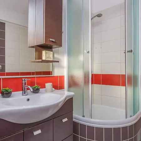 Tatil Evi In Kastel Sucurac With Sauna Kastela